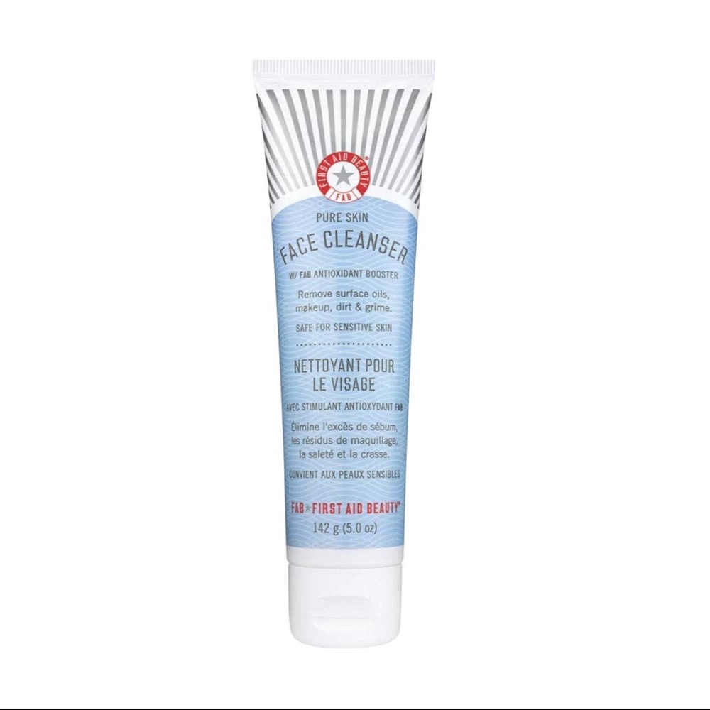 💄4/$25 First Aid Beauty face cleanser - Picture 2 of 5